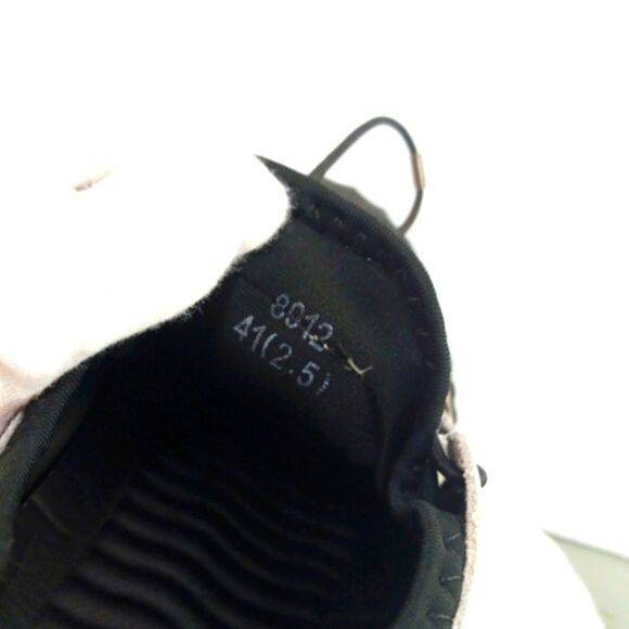 NWOT LZDZN Men's Casual Loafer Soft Leather Upper Rubber Sole Size 8. Unisex... - Picture 2 of 9